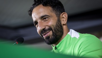 澳门新葡京娱乐场-记录报：若本菲卡与穆里尼奥解约，球迷希望能邀请阿莫林执教